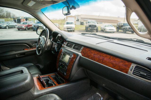 used 2009 Chevrolet Avalanche car, priced at $20,035