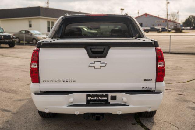used 2009 Chevrolet Avalanche car, priced at $20,035