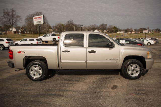 used 2009 Chevrolet Silverado 1500 car, priced at $19,040