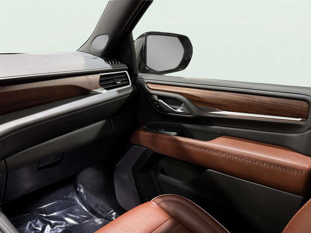 used 2023 GMC Yukon XL car, priced at $68,779