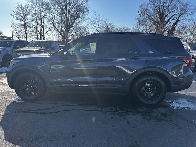 used 2022 Ford Explorer car, priced at $31,900