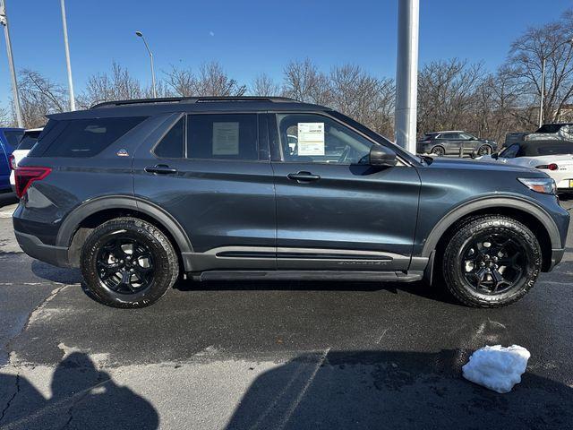 used 2022 Ford Explorer car, priced at $31,900