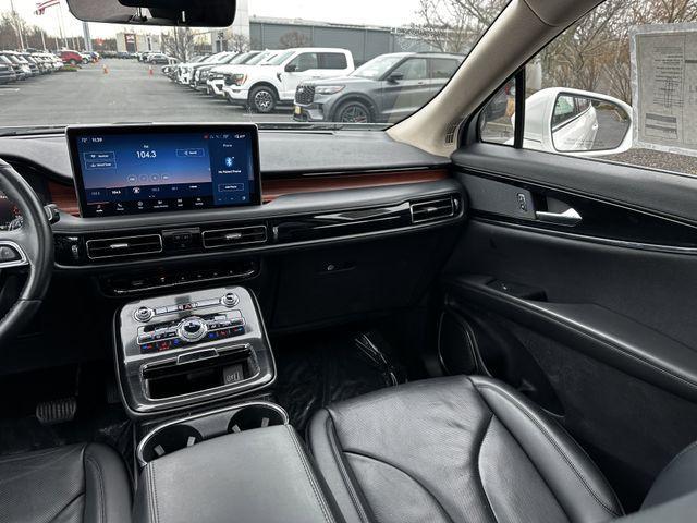 used 2022 Lincoln Nautilus car, priced at $34,800