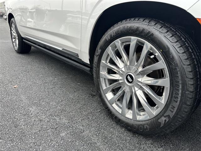 used 2023 Cadillac Escalade ESV car, priced at $68,342