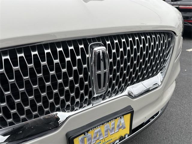used 2022 Lincoln Aviator car, priced at $39,200