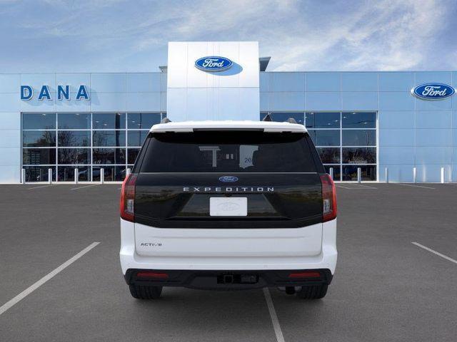 new 2025 Ford Expedition car, priced at $71,405
