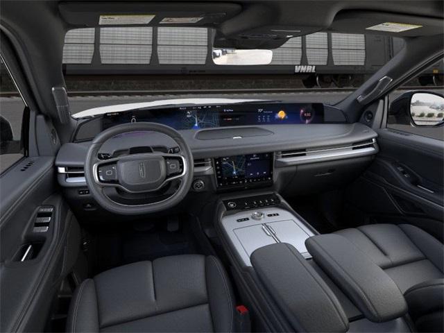 new 2025 Lincoln Navigator car, priced at $106,025