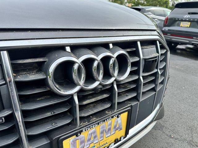 used 2022 Audi Q7 car, priced at $37,300