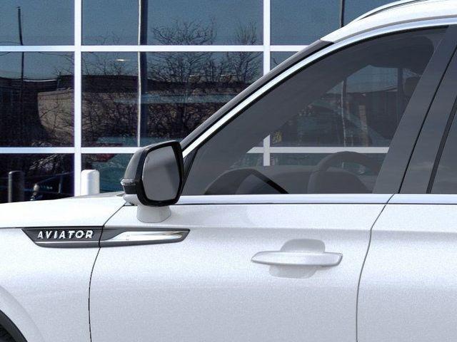 new 2025 Lincoln Aviator car, priced at $58,616