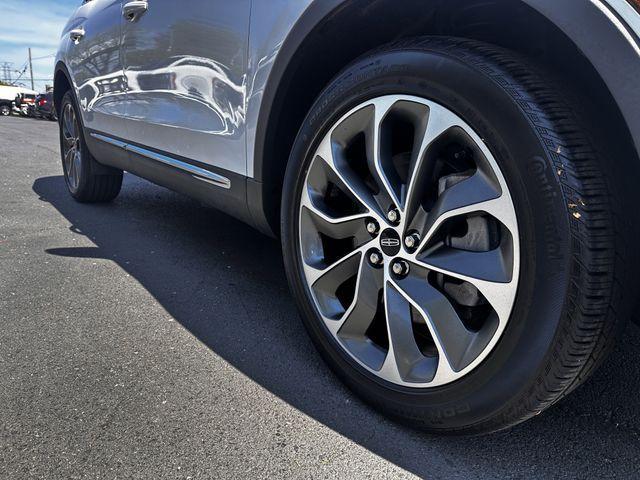 used 2023 Lincoln Nautilus car, priced at $35,600