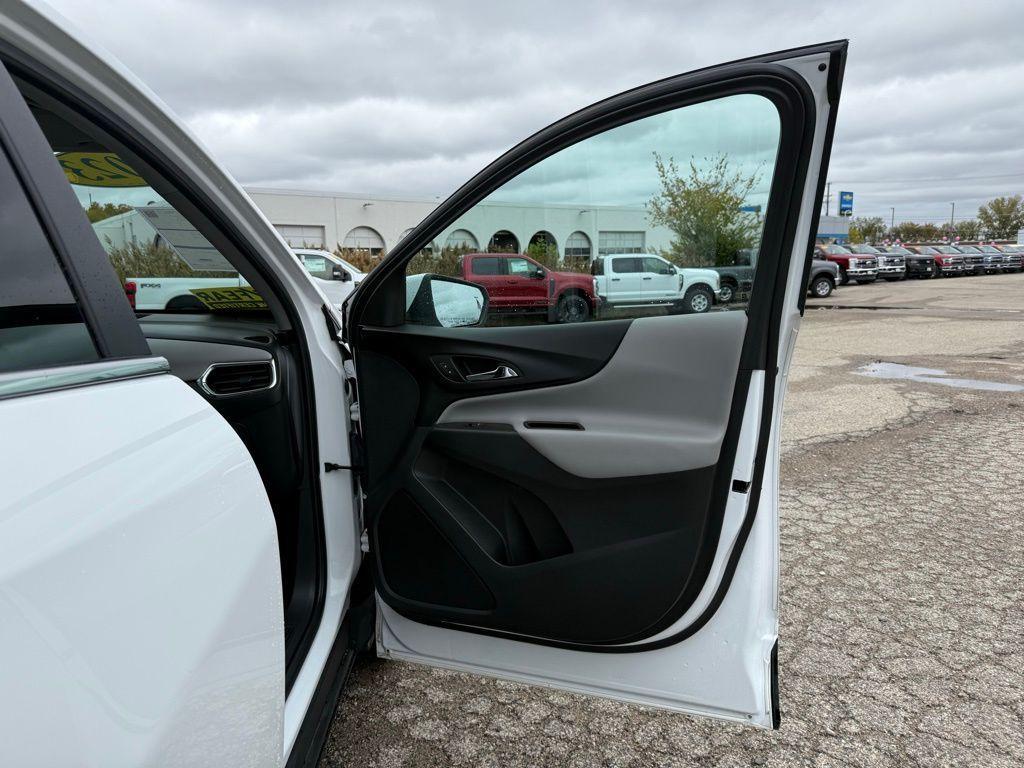 used 2023 Chevrolet Equinox car, priced at $17,980