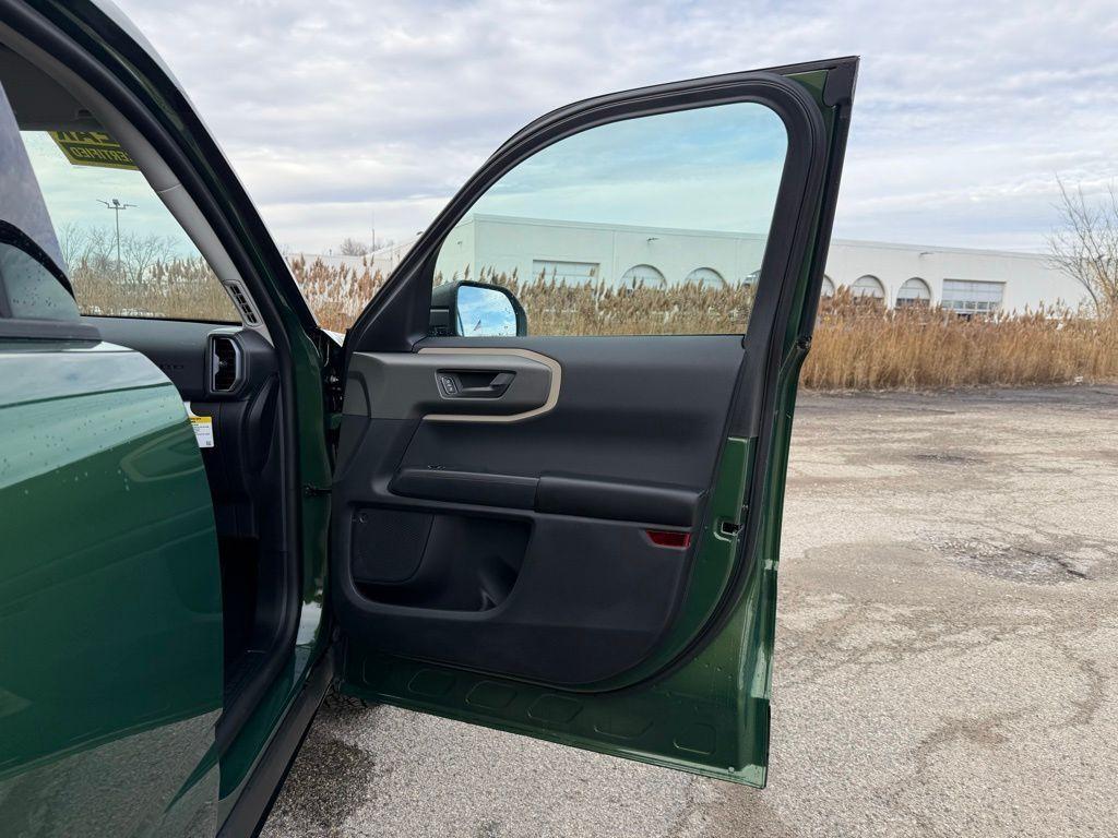 new 2025 Ford Bronco Sport car, priced at $31,318