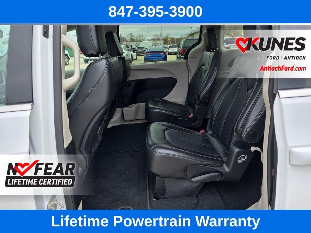 used 2024 Chrysler Pacifica car, priced at $25,763