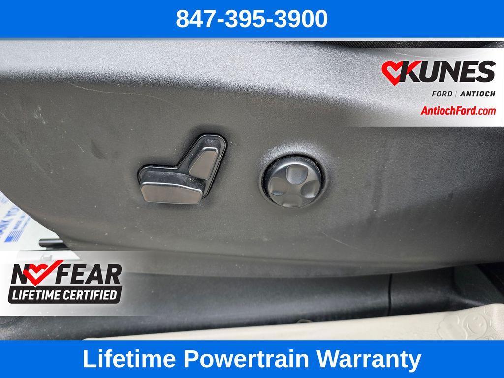 used 2024 Chrysler Pacifica car, priced at $25,763