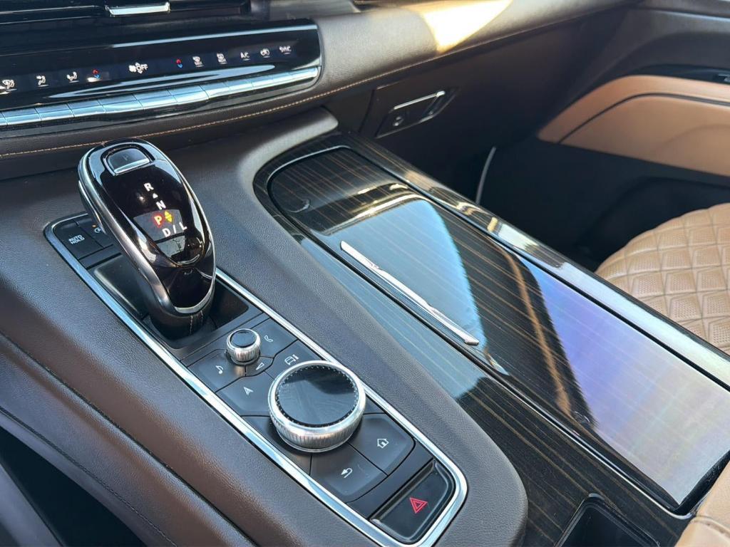 used 2024 Cadillac Escalade ESV car, priced at $72,575