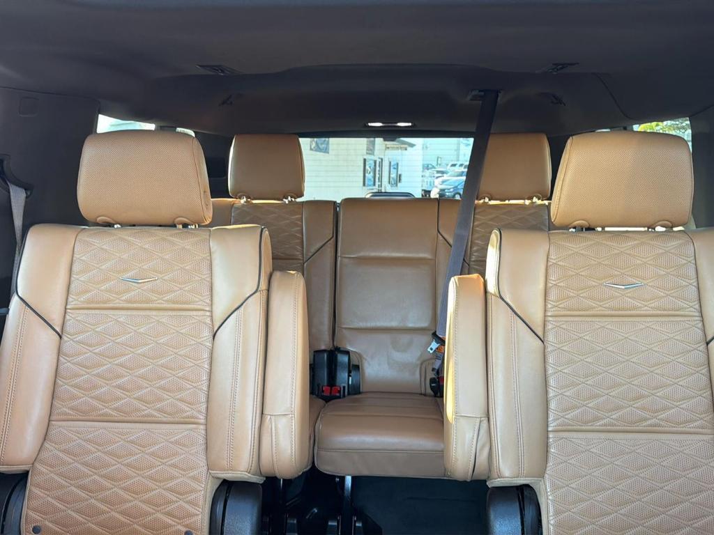 used 2024 Cadillac Escalade ESV car, priced at $72,580