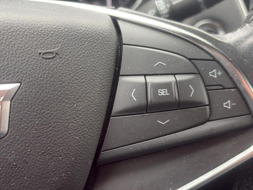 used 2022 Cadillac XT5 car, priced at $24,980