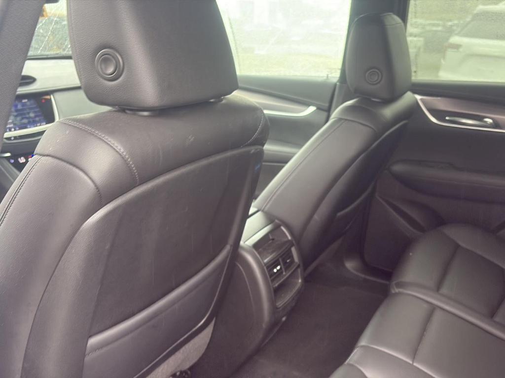 used 2022 Cadillac XT5 car, priced at $24,980