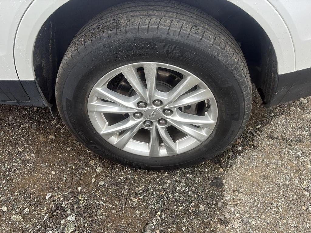 used 2022 Cadillac XT5 car, priced at $24,980