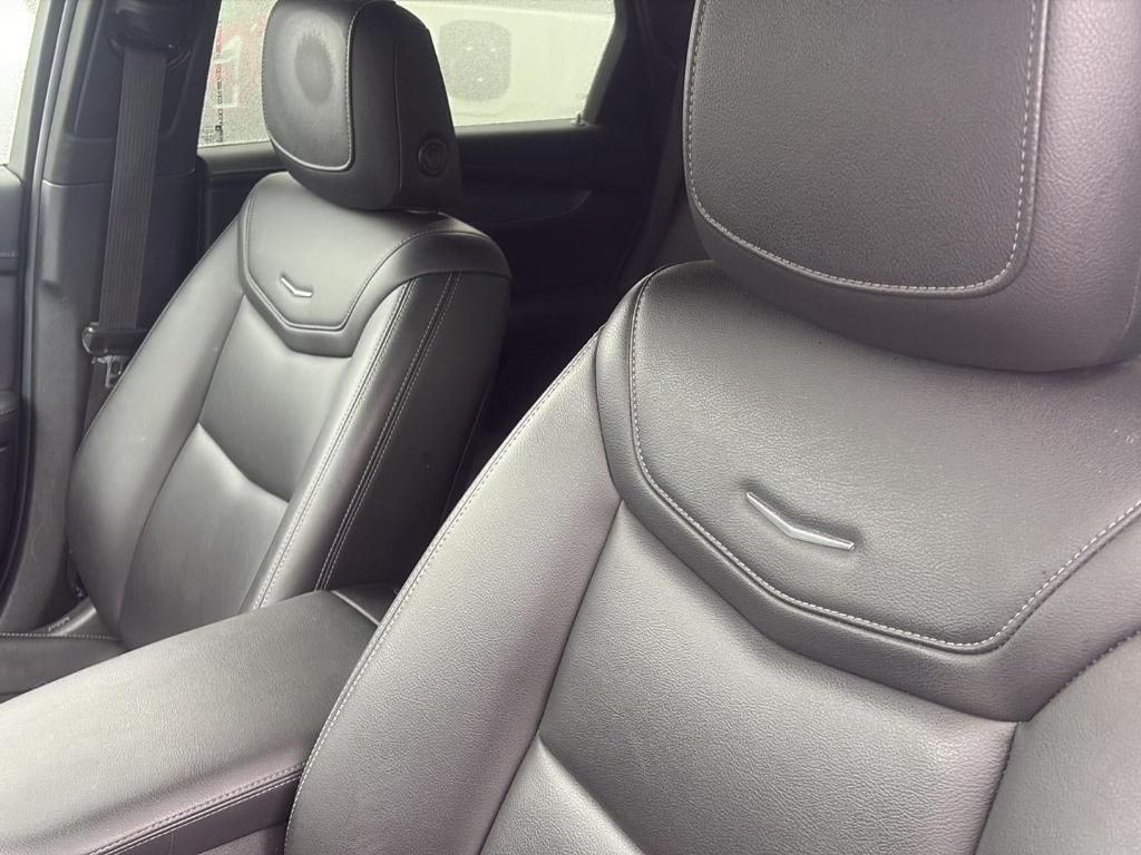 used 2022 Cadillac XT5 car, priced at $24,980