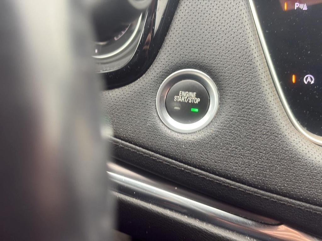 used 2022 Cadillac XT5 car, priced at $24,980