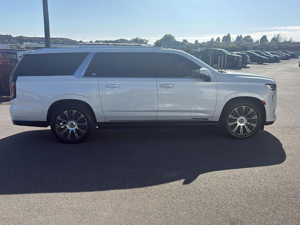used 2022 Cadillac Escalade ESV car, priced at $61,480