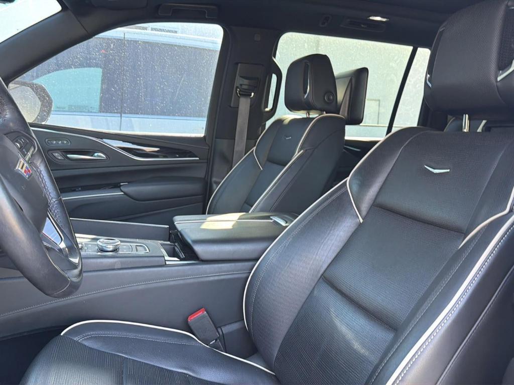 used 2021 Cadillac Escalade ESV car, priced at $58,065