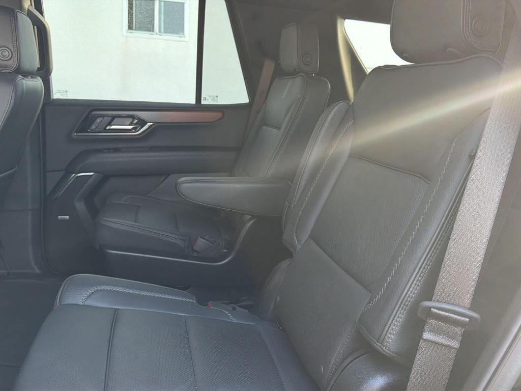 used 2025 GMC Yukon car, priced at $68,980