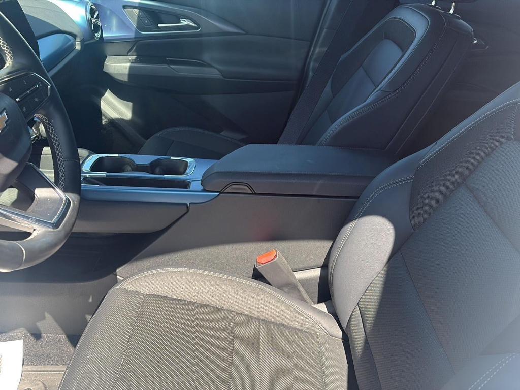 used 2024 Chevrolet Equinox EV car, priced at $25,055