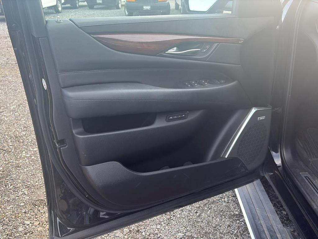 used 2017 Cadillac Escalade car, priced at $30,980
