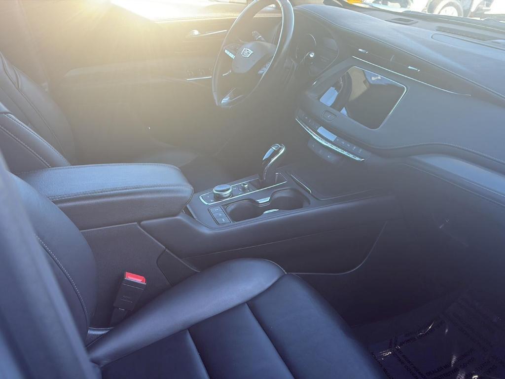 used 2023 Cadillac XT4 car, priced at $21,320