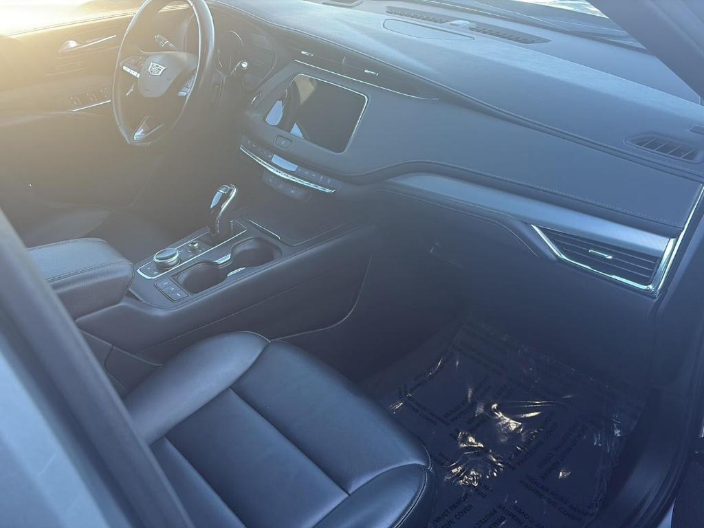 used 2023 Cadillac XT4 car, priced at $21,320