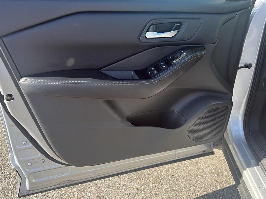 used 2024 Nissan Rogue car, priced at $18,980