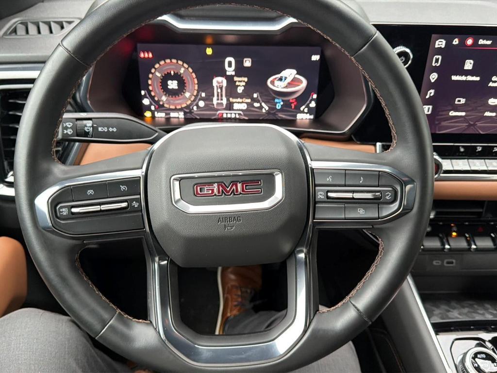 used 2024 GMC Canyon car, priced at $38,920