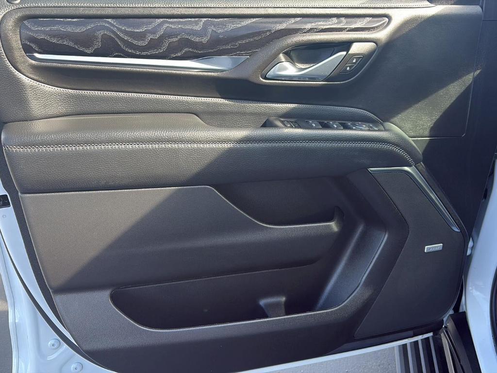 used 2023 GMC Yukon XL car, priced at $69,920