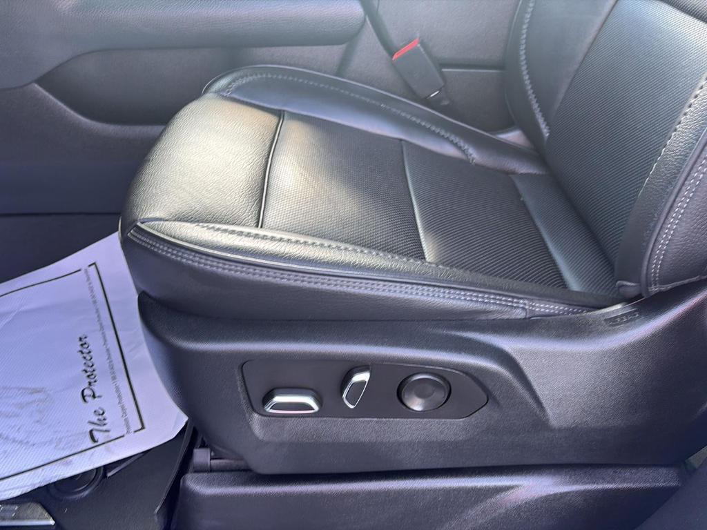 used 2023 GMC Yukon XL car, priced at $69,920