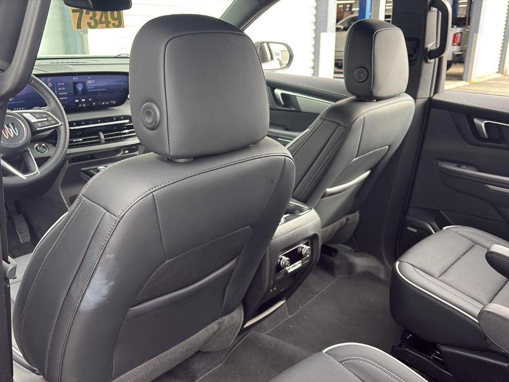 used 2025 Buick Enclave car, priced at $35,980