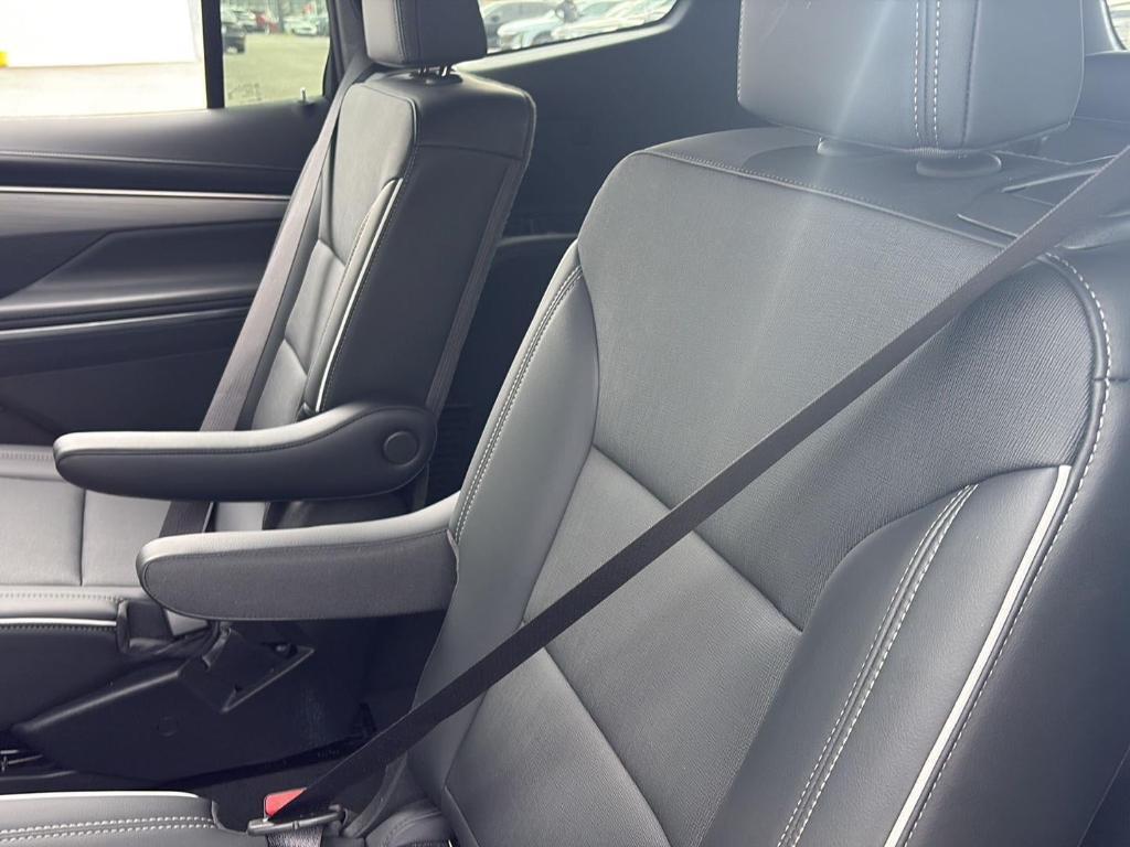 used 2025 Buick Enclave car, priced at $35,980