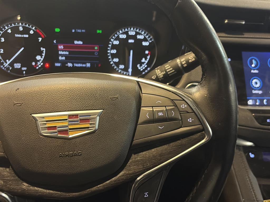 used 2021 Cadillac XT5 car, priced at $21,980