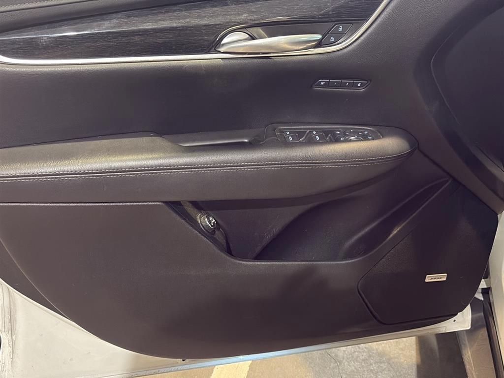 used 2021 Cadillac XT5 car, priced at $21,980