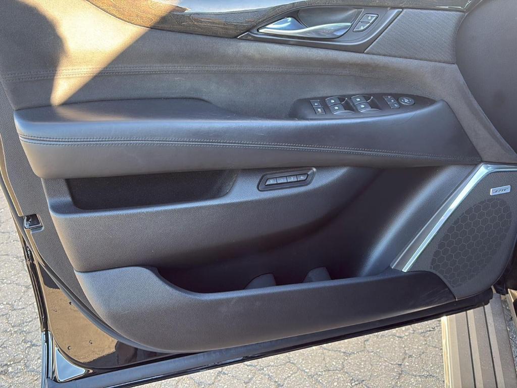 used 2015 Cadillac Escalade car, priced at $30,980