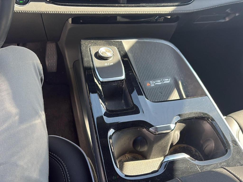 used 2025 Buick Enclave car, priced at $33,980