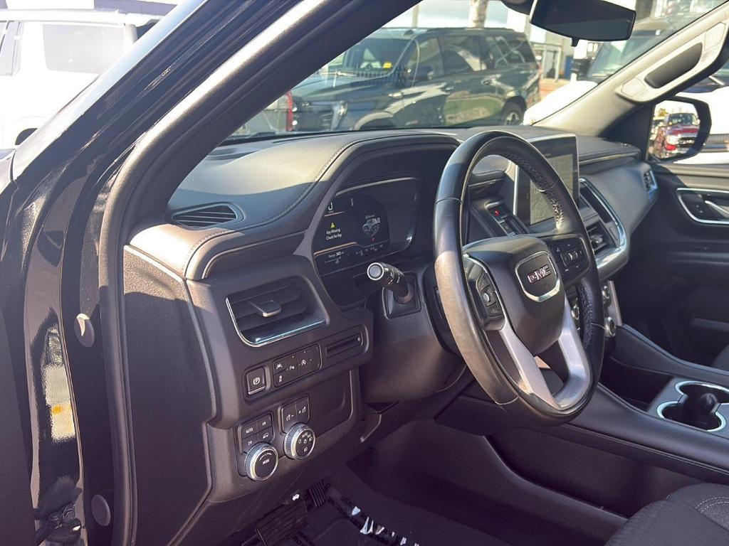 used 2023 GMC Yukon XL car, priced at $45,065