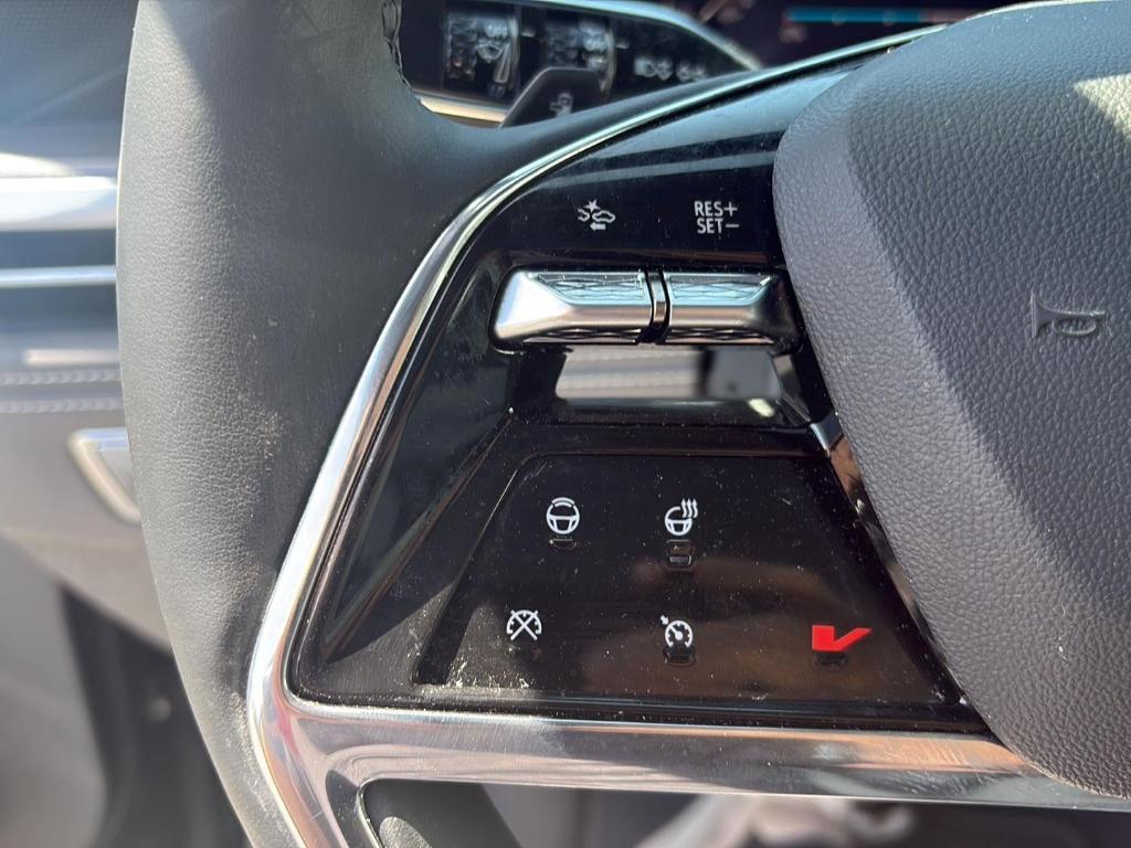 used 2025 Cadillac Escalade IQ car, priced at $119,065