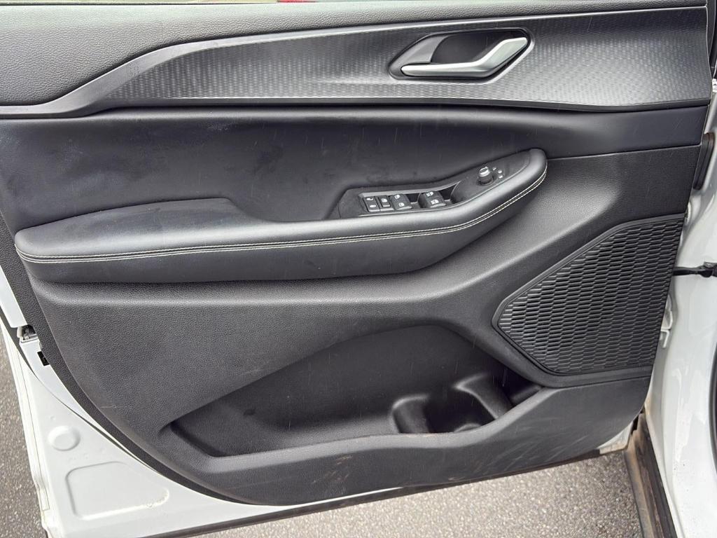 used 2023 Jeep Grand Cherokee L car, priced at $26,850