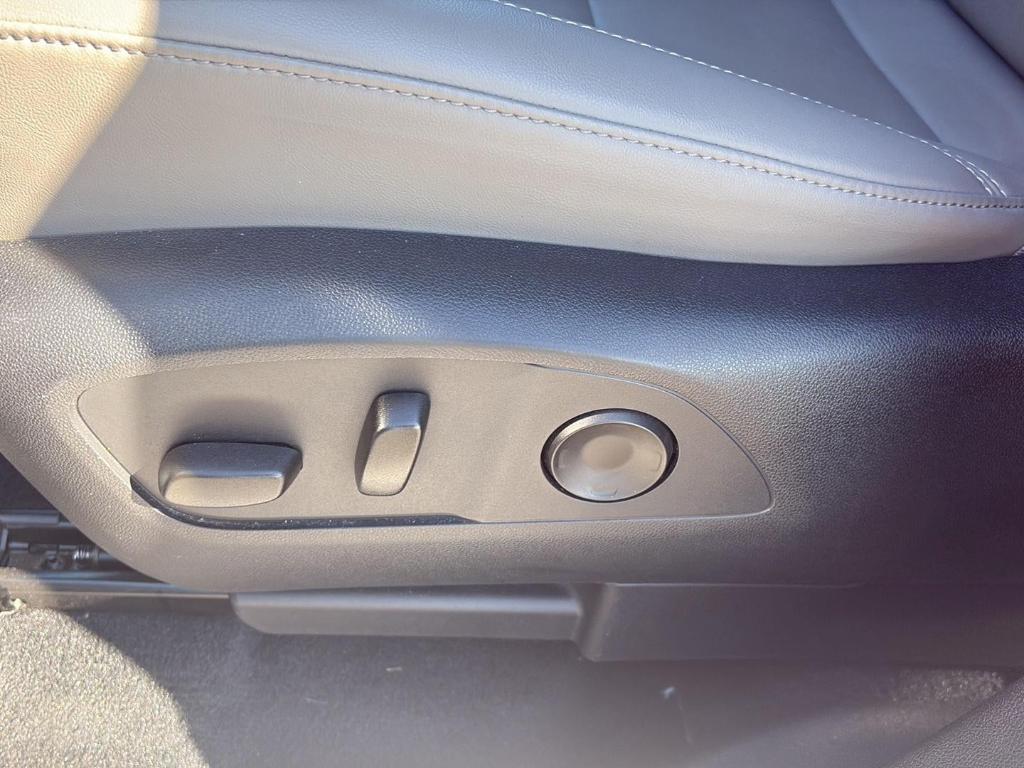 used 2024 GMC Acadia car, priced at $31,780