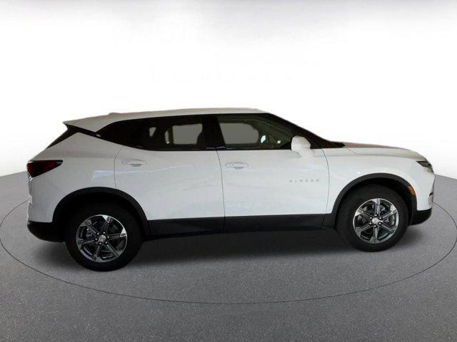 used 2025 Chevrolet Blazer car, priced at $26,747