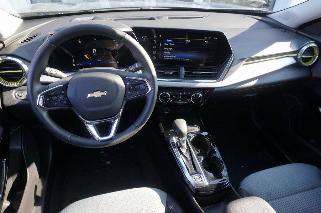 used 2025 Chevrolet Trax car, priced at $20,990