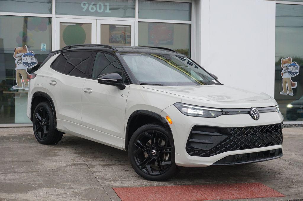 used 2025 Volkswagen Tiguan car, priced at $33,690