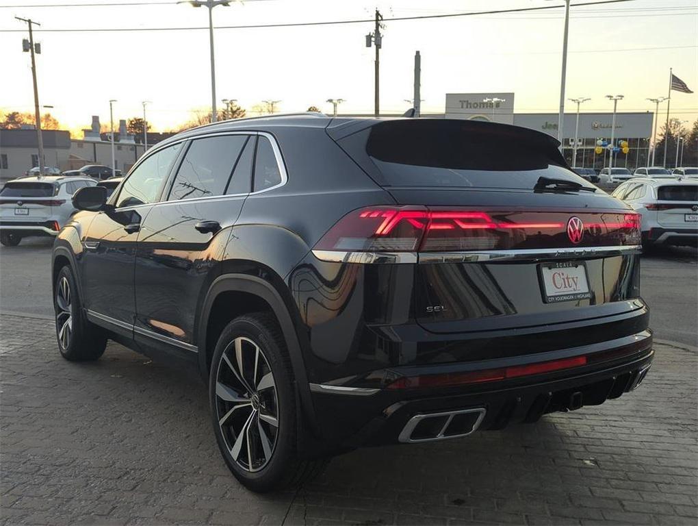 new 2026 Volkswagen Atlas Cross Sport car, priced at $51,969